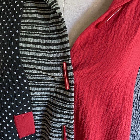 MOONLIGHT BY Y&S  MIXED MEDIA BUTTON FRONT SHIRT IN BLACK/WHITE/RED 2325 XL - Picture 5 of 6